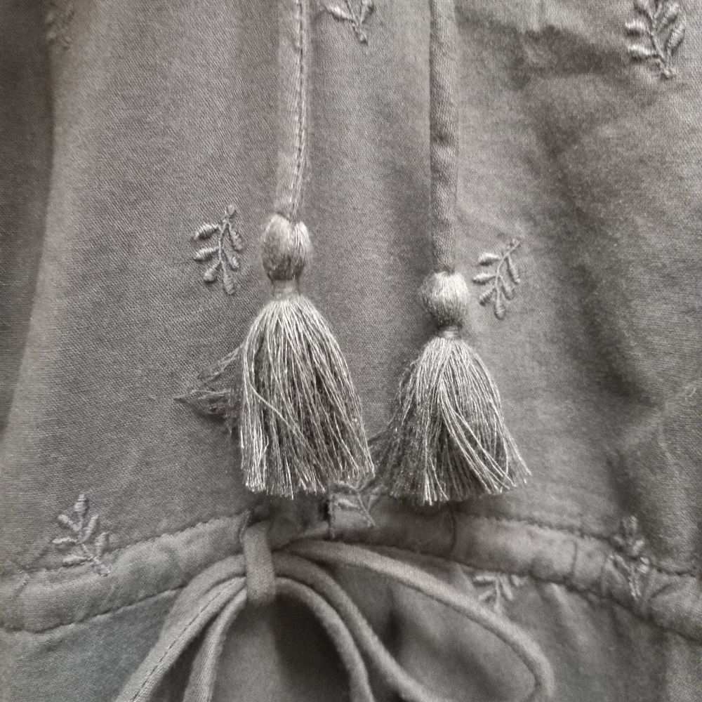 Old Navy Waist Defined Embroidered Midi Dress Gray Size XL Pockets Boho Peasant - Picture 6 of 16